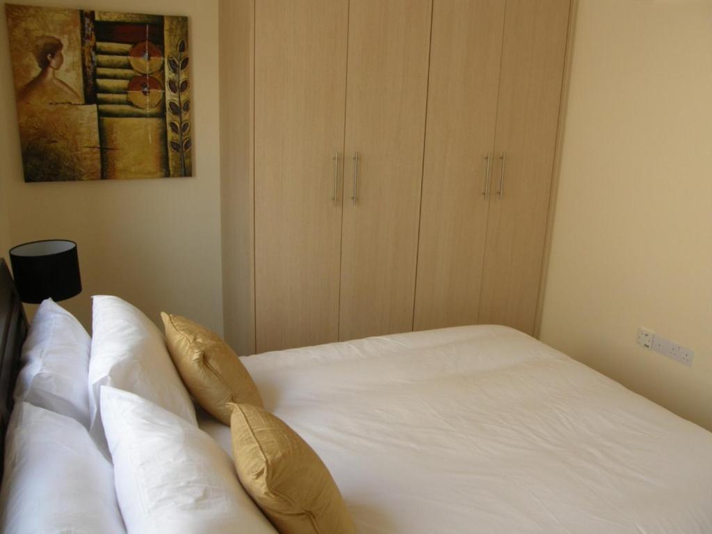 Kronos Holiday Apartments Paralimni Room photo